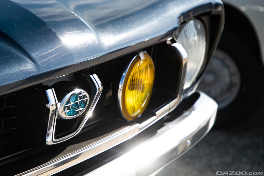 スバル・初代レオーネ1600RXのエンブレム