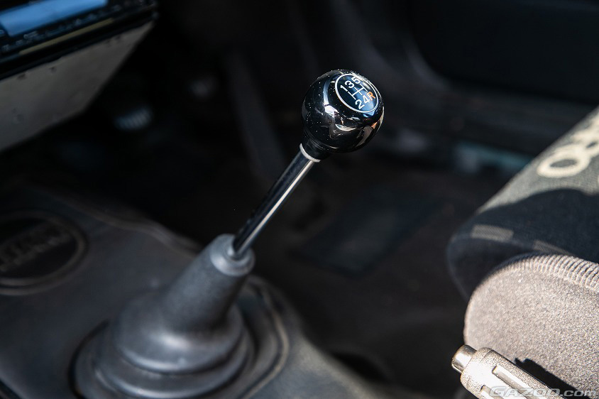 スバル・初代レオーネ1600RXのシフトノブ