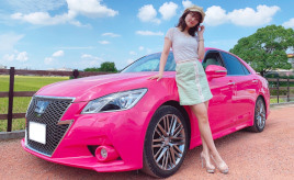 ピンクが絶対可愛い！私らしいカーライフを楽しむ♡