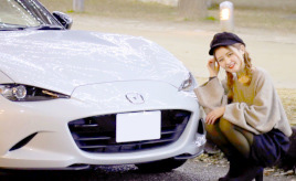 コーディネートも愛車に合わせて♡ロードスターに恋する女の子