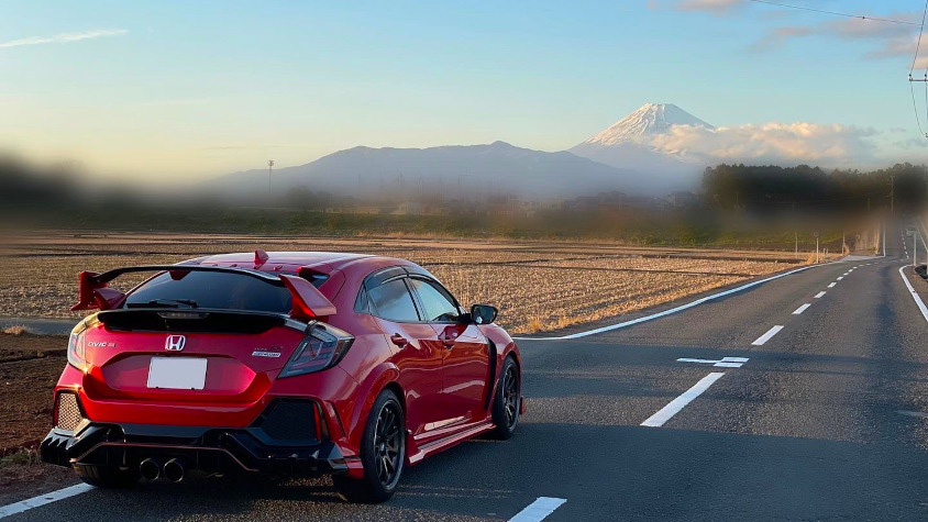 ホンダのシビック タイプR（FK8）