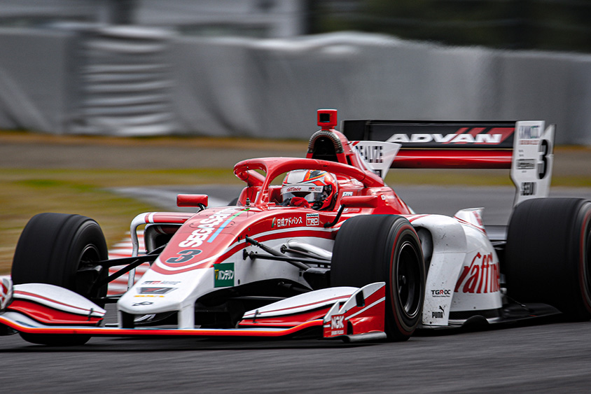 Ryota Futatsukaさんが撮影したスーパーフォーミュラの山下健太選手の走行写真