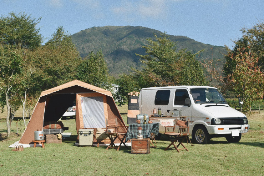 トヨタ・デリボーイでキャンプ