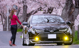 愛車は恋のキューピットに!?　所有して以来、幸せを与え続けてくれるトヨタ カローラスポーツ