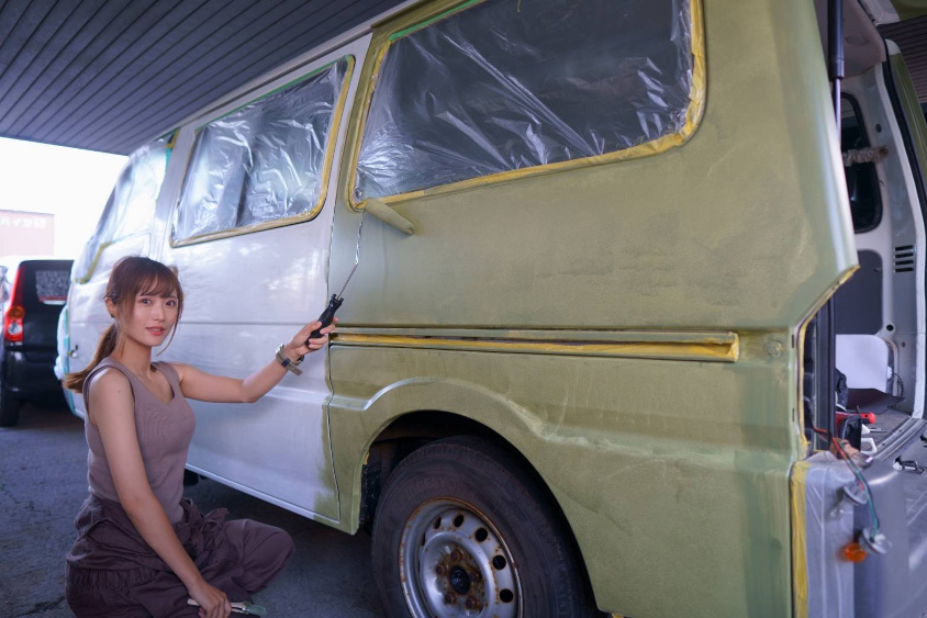 りさらいずさん自らオールペンの日産のバネットバン