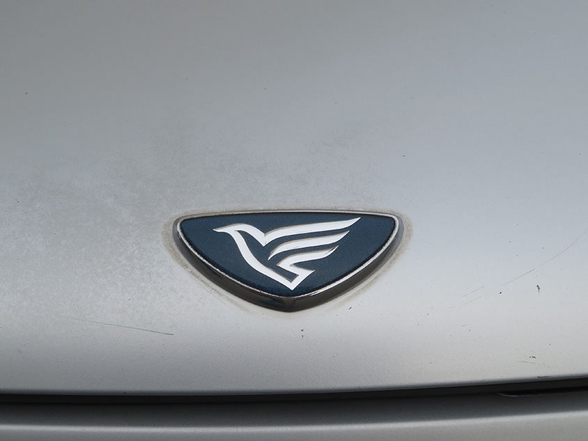 日産・ブルーバードのエンブレム