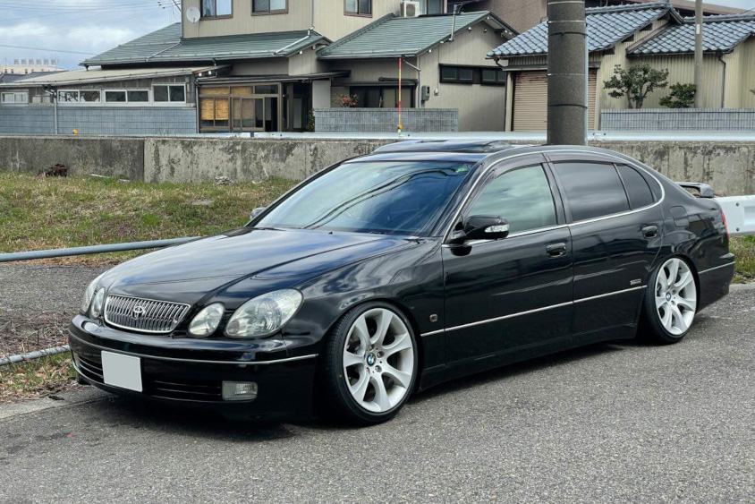 トヨタ・アリストの左前