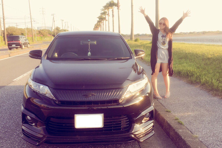 トヨタ・ハリアーを買った当初のayakaさん