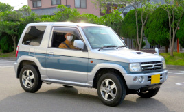 兄妹で一緒に乗るパジェロミニ。夢を乗せて走る、その行く末は？