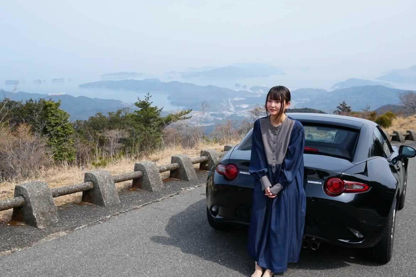 ドライブ先でのマツダ・NDロードスターとオーナーのうにさん