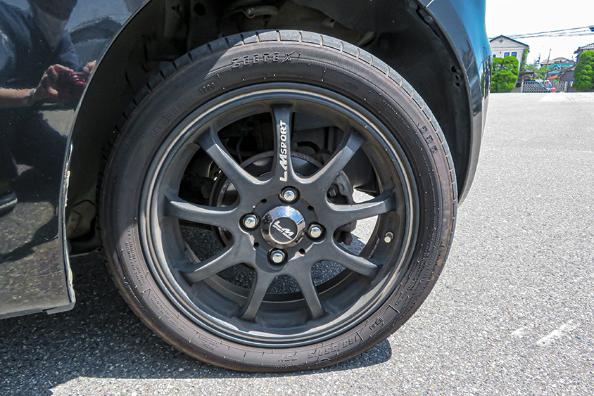 ダイハツ・ムーブラテのホイール