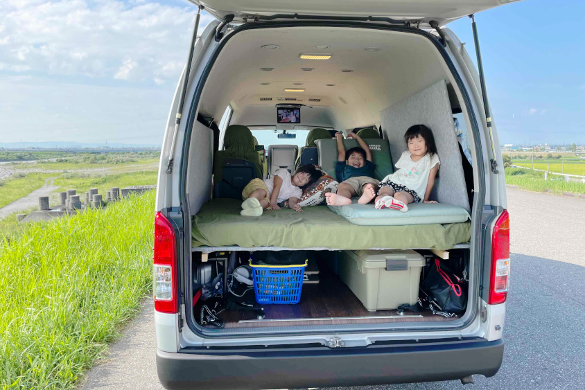 トヨタ・ハイエースのベッド