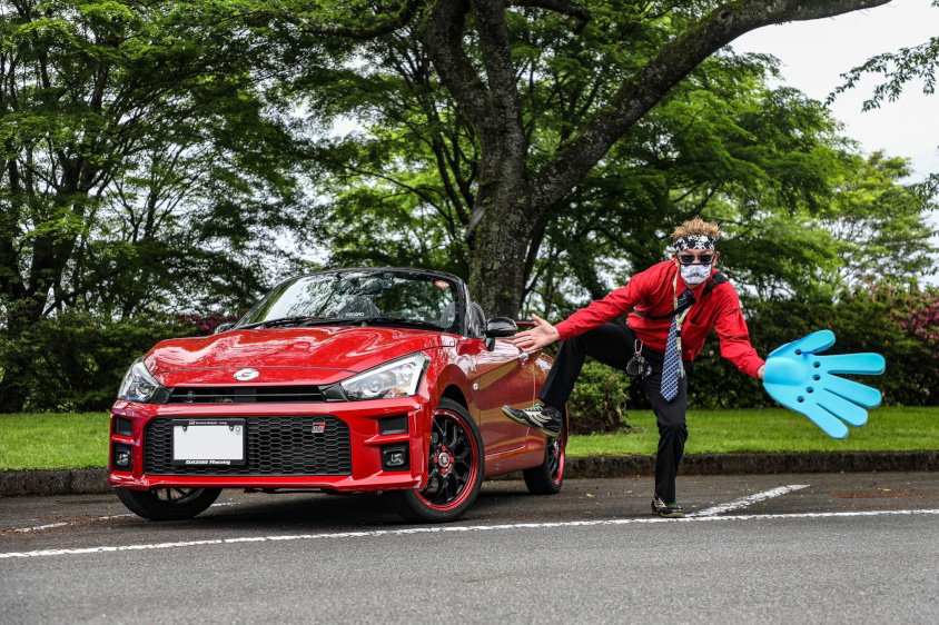 トヨタ・コペンGR SPORTとメイプル姉さん