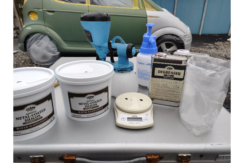 スバル・R2をオールペンした塗料