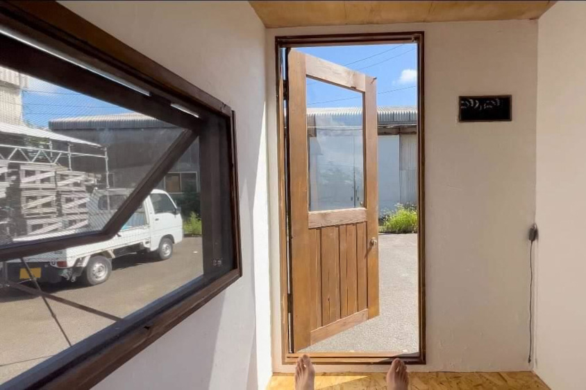 軽トラキャンパーの自作シェルの室内