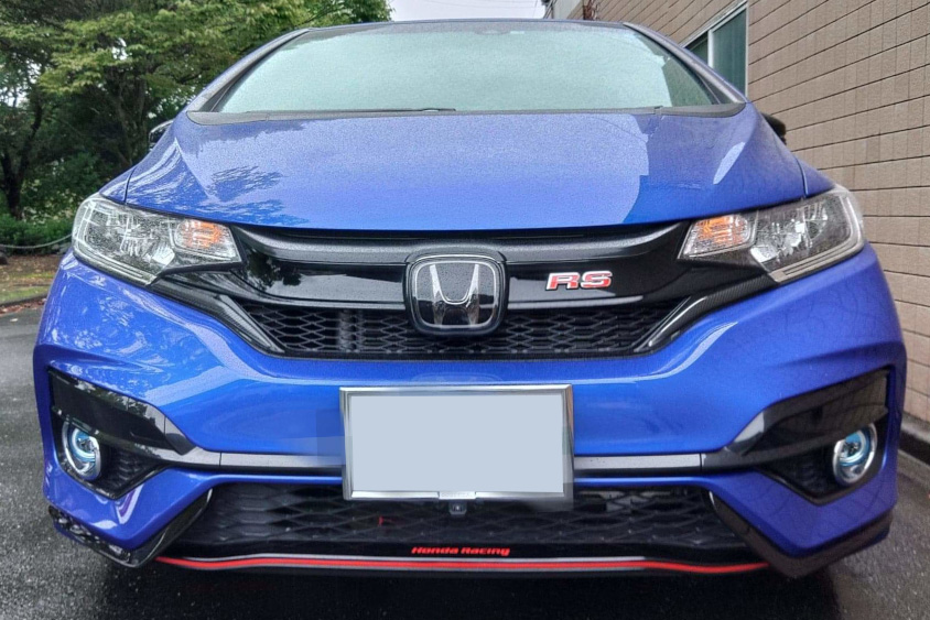 ホンダ・フィットRSのフロントビュー
