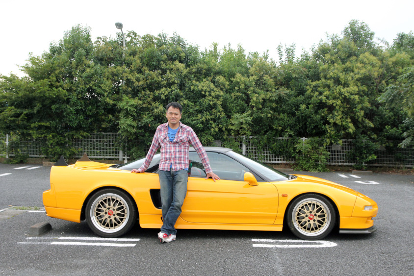 ホンダ・NSXとオーナーの土屋さん