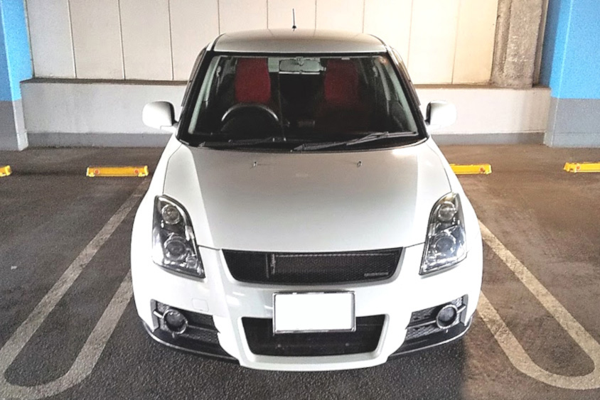 スズキ・スイフトスポーツのフロントビュー