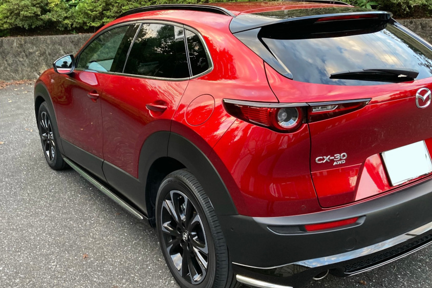 マツダ・CX-30の左リアビュー
