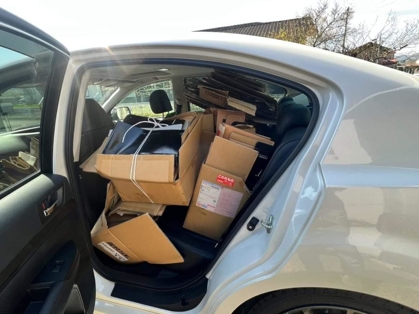 スバル・レガシィB4の後席