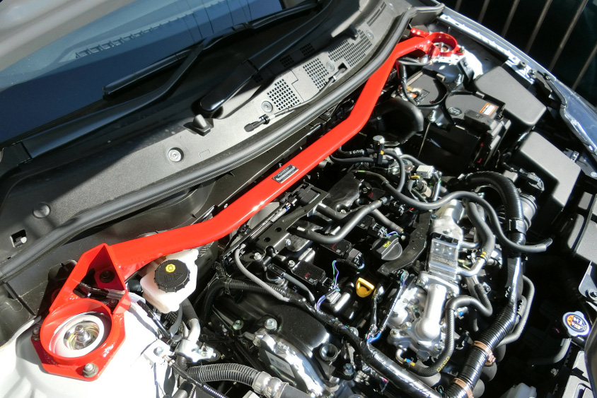 マツダ・MAZDA2のフロントターワーバー