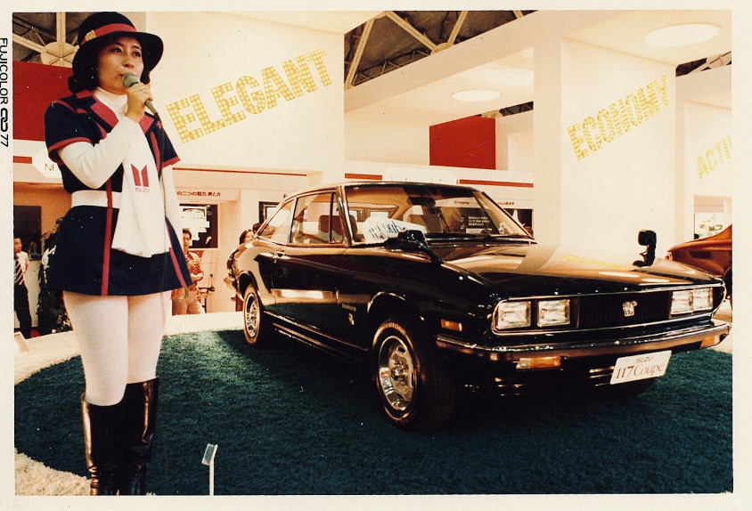 東京モーターショーで発表されたいすゞ・117クーペ