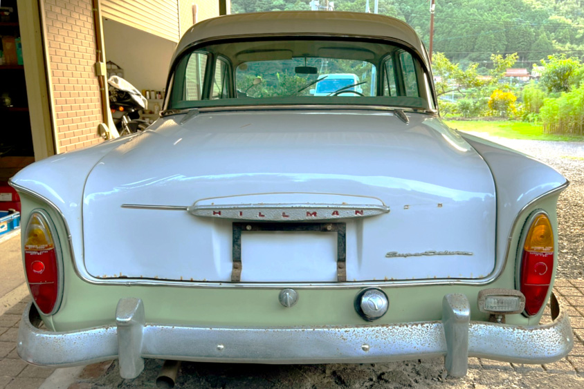 いすゞ・ヒルマンミンクスのリアビュー