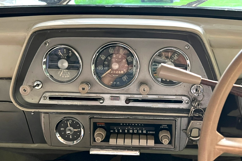 いすゞ・ヒルマンミンクスのメーター