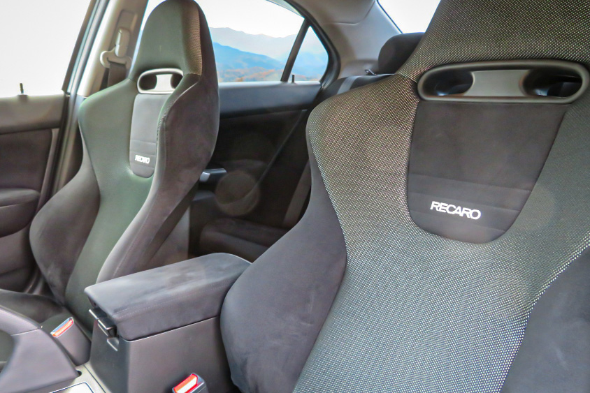 ホンダ・アコードユーロRのシート