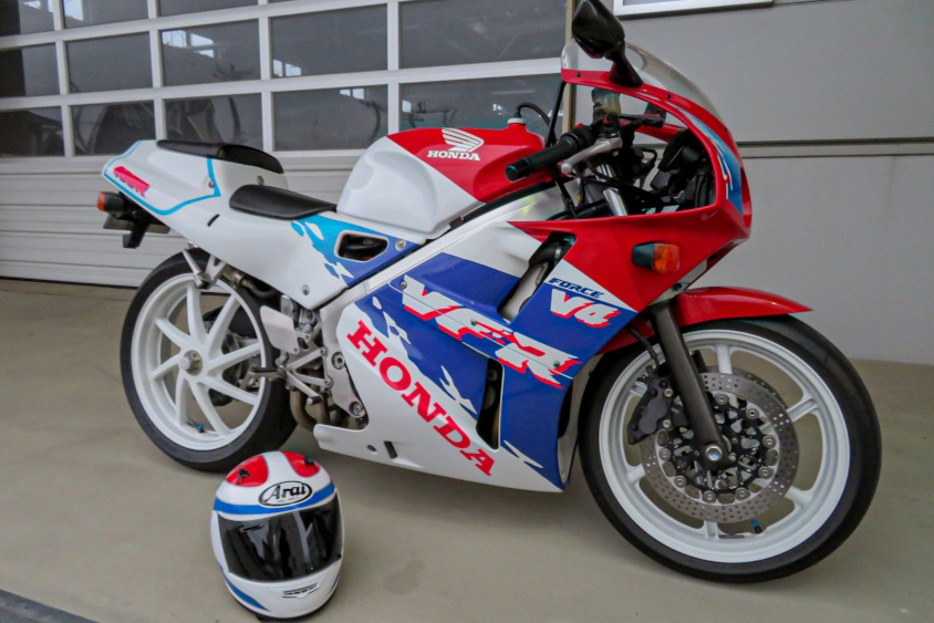 ホンダ・VFR400R