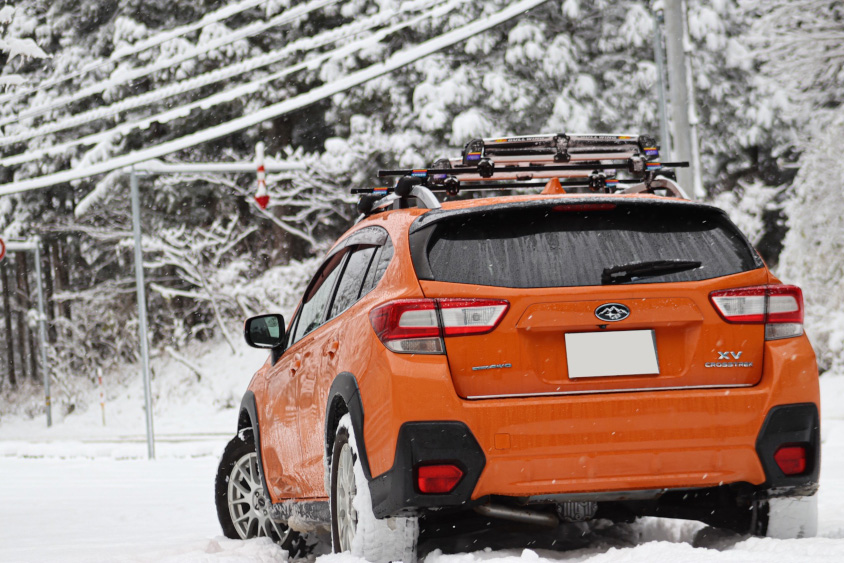 スバル・XVと雪景色