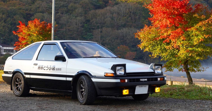 頭文字Dの舞台にもなった榛名山を走る 藤原拓海レプリカのハチロク