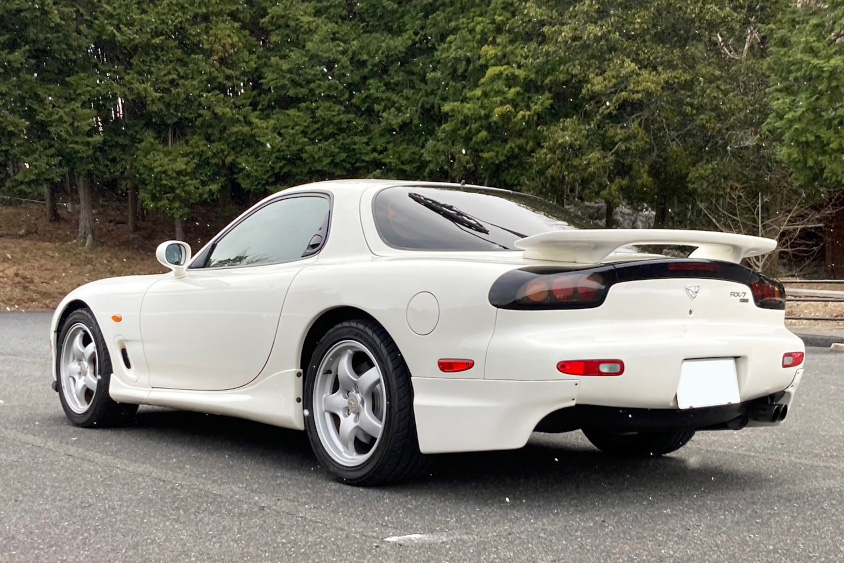 マツダ・RX-7の左リアビュー