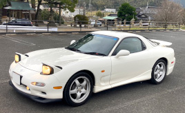 所有欲を掻き立ててくれるRX-7。「カッコイイ」の一言があるから乗り続けることが出来るクルマ