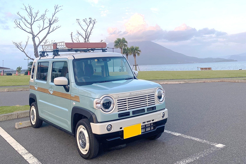 スズキ・ハスラーと桜島