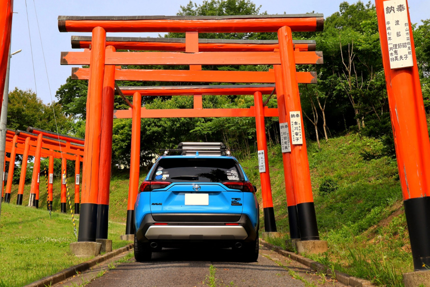 トヨタ・RAV4のリアビュー