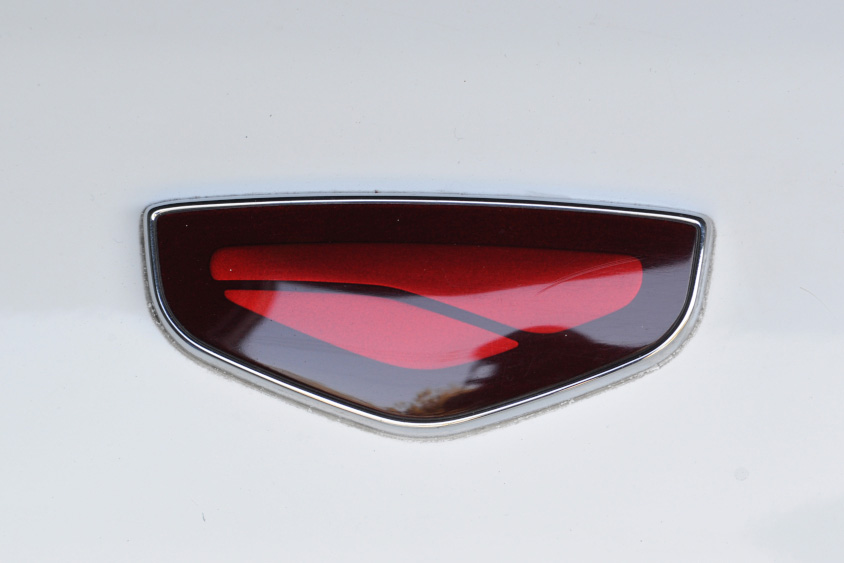 マツダ・ファミリア アスティナのマーク