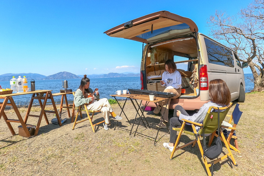 トヨタ・ハイエースで楽しむアウトドア