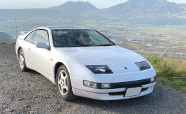 廃車にしたフェアレディZのパーツを倉庫に保管し続けて15年。また走り出した僕の大好きなクルマ