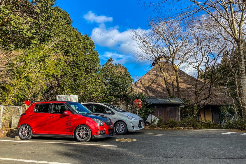 スズキ・スイフトスポーツで出かける箱根の甘酒茶屋