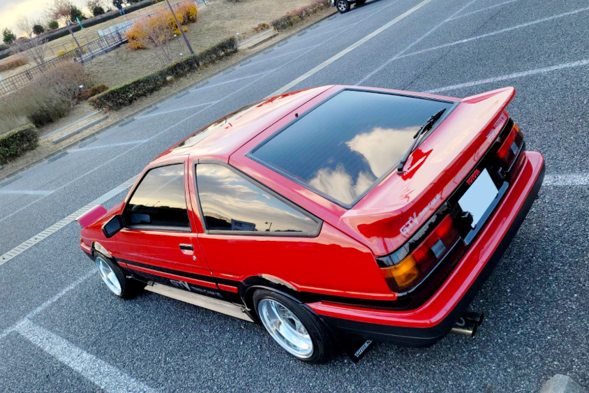 トヨタ・スプリンタートレノ（ハチロク/AE86）のリアアッパービュー