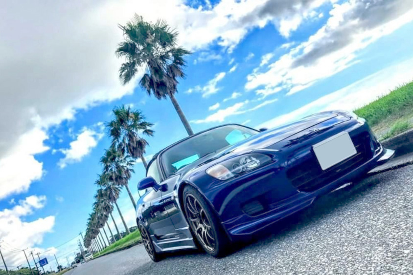 ホンダ・S2000の右フロントビュー