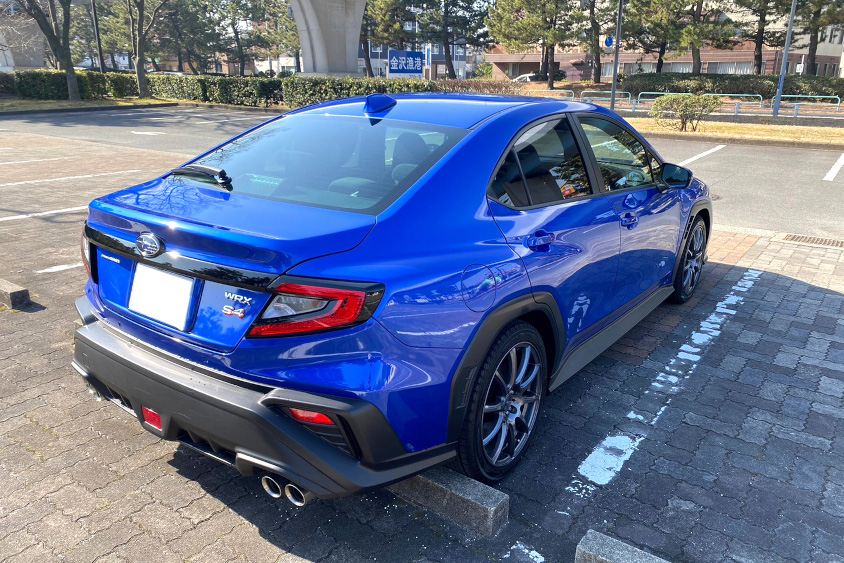 スバル・WRX S4のリヤビュー