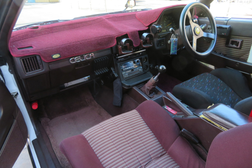 トヨタ・セリカXXのインテリア