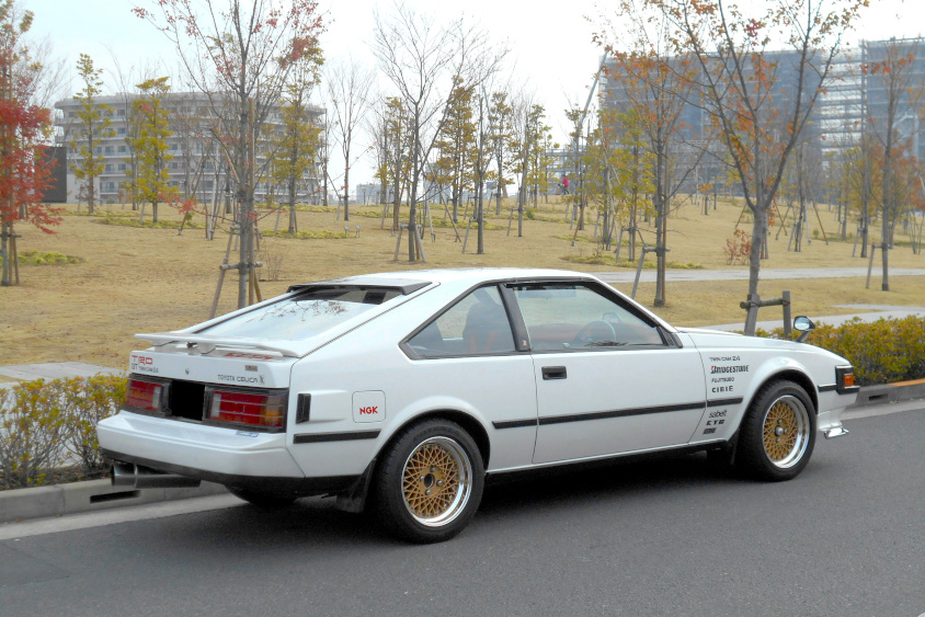 トヨタ・セリカXXの右リヤビュー