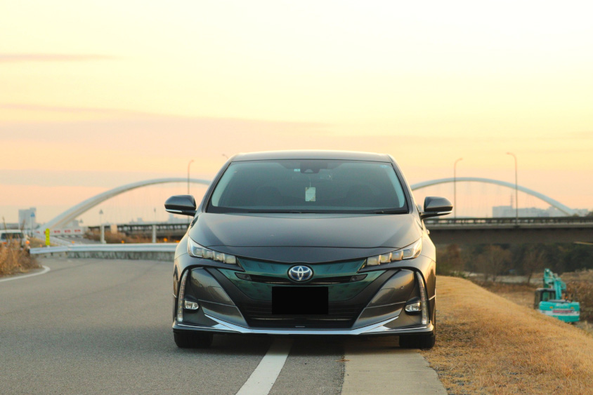 トヨタ・プリウスPHV