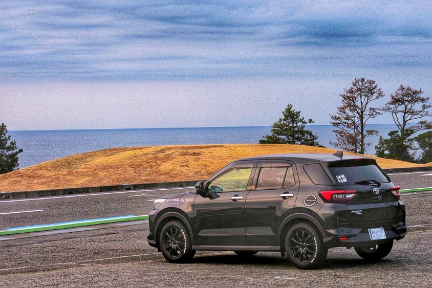 トヨタ・ライズの左サイドビュー