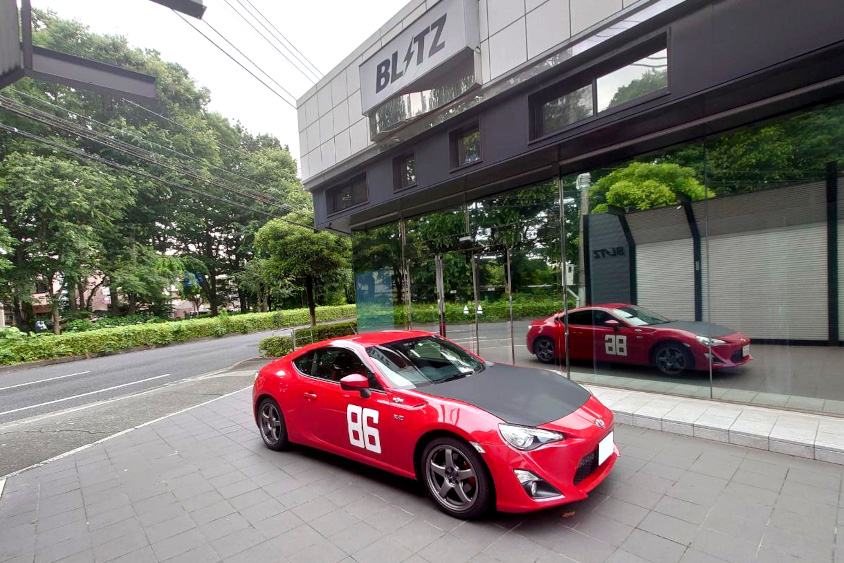 トヨタ・86とBLITZ本社
