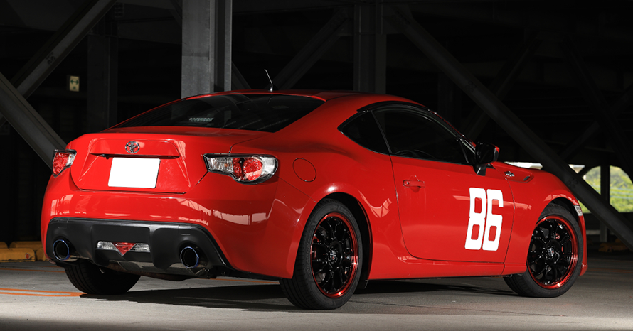 頭文字D続編『MFゴースト』の世界観に魅せられトヨタ86で劇中車を