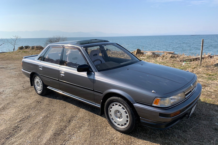 トヨタ・カムリ（2代目）の右サイドビュー